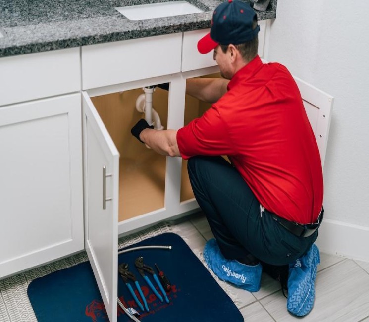 Woke Up to a Broken Pipe? Here's What to Do First